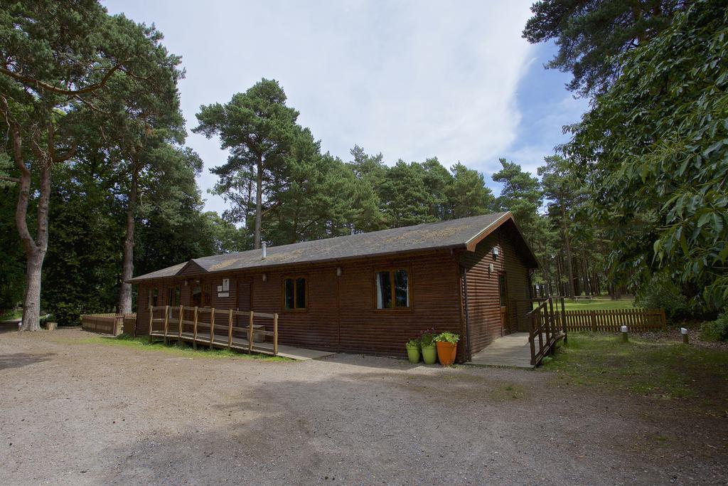 Villa Avon Tyrrell Outdoor Activity Centre Bransgore Exterior foto